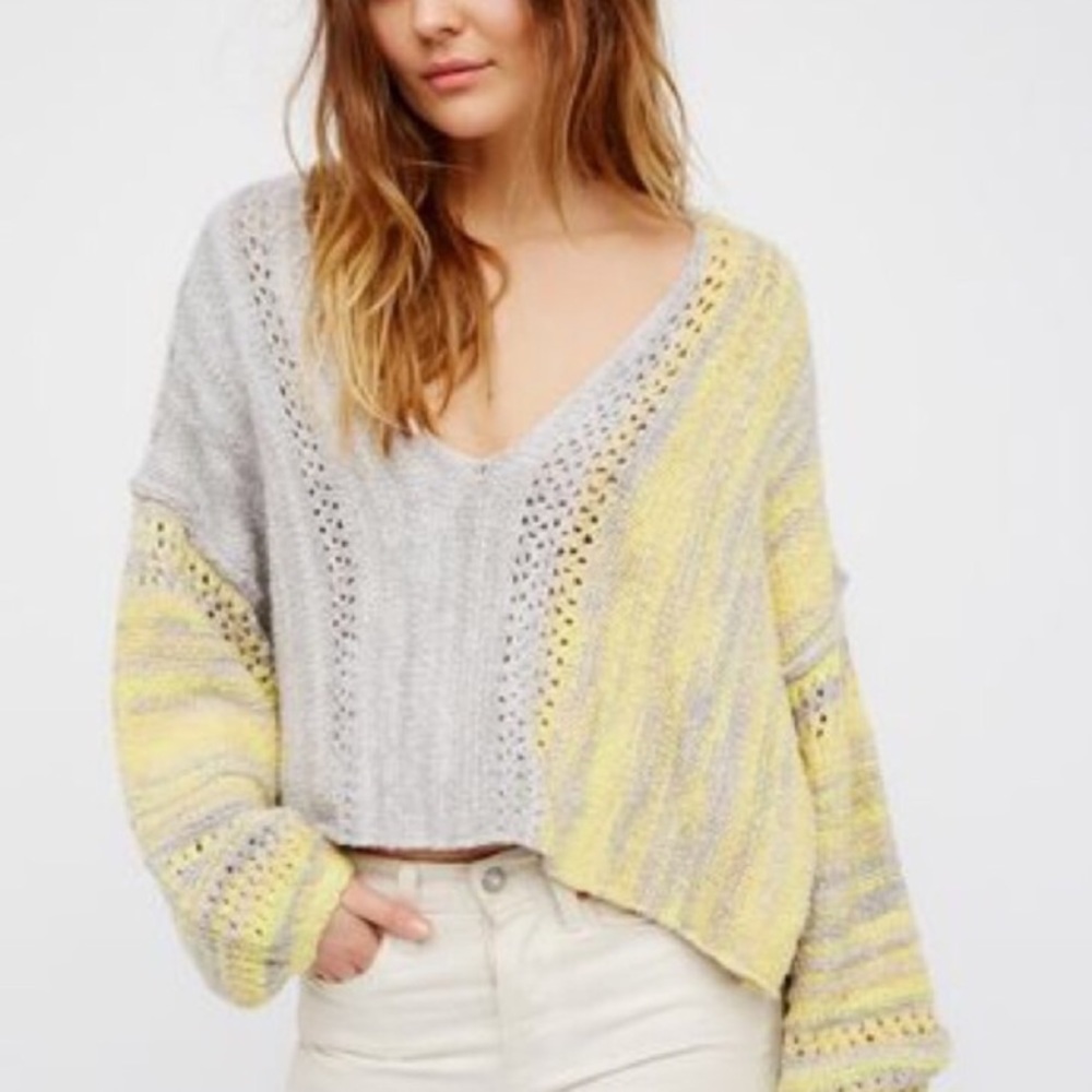 Free People Gray and Yellow Cropped V‑Neck Knit Sweater